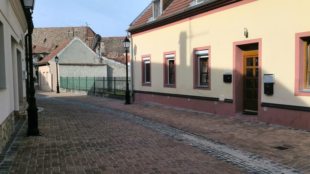 Apartman Kaszas Central Mosonmagyaróvár Exterior foto