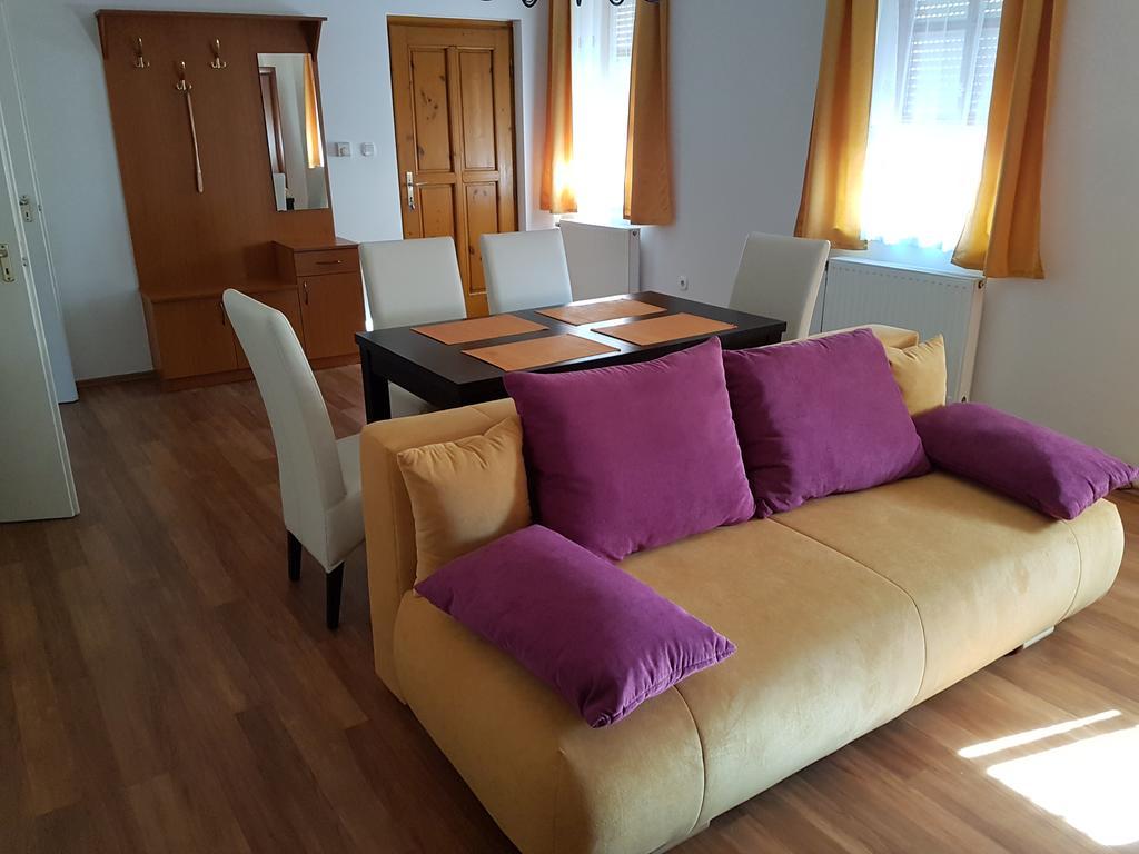 Apartman Kaszas Central Mosonmagyaróvár Exterior foto